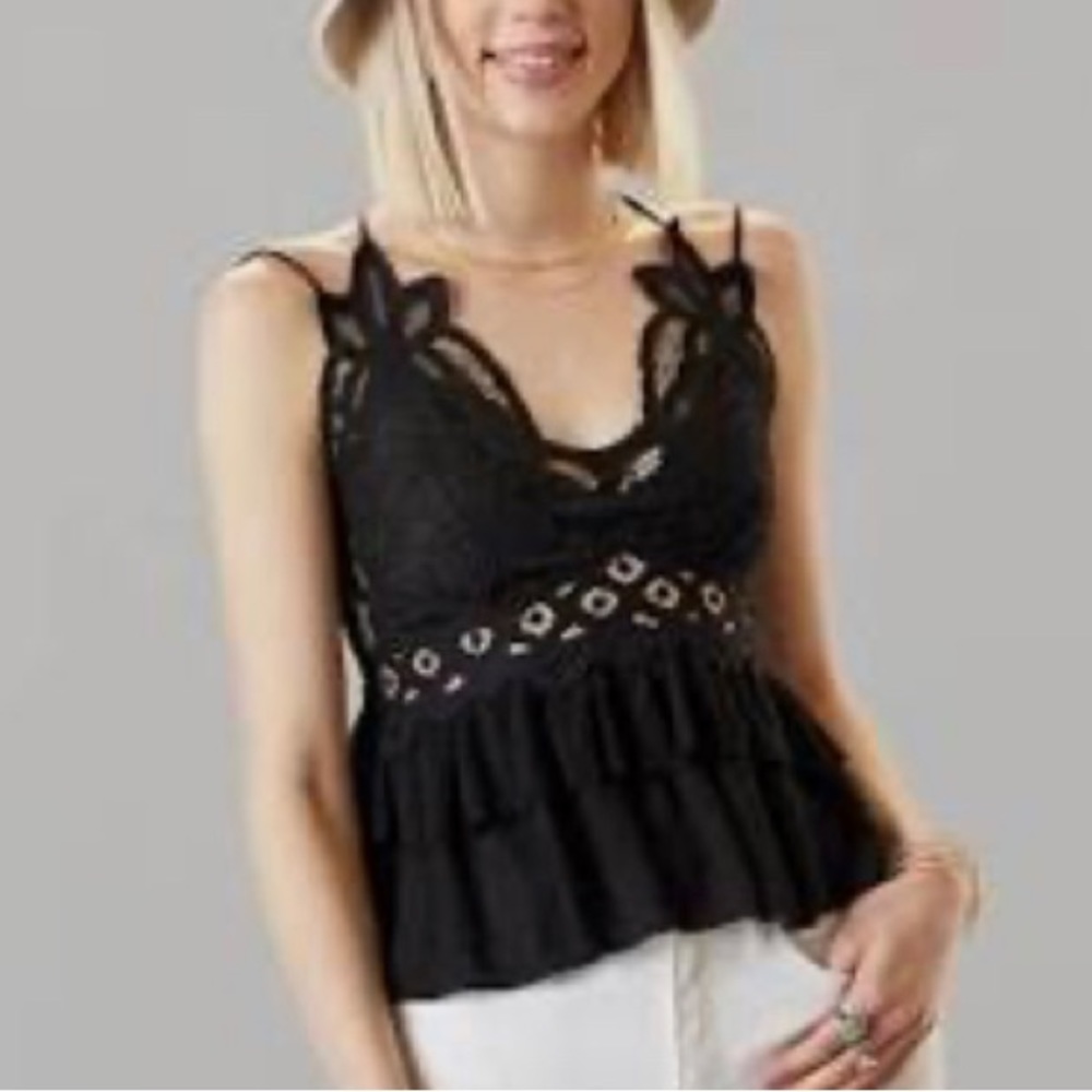 Francesca’s brand new with tags top!